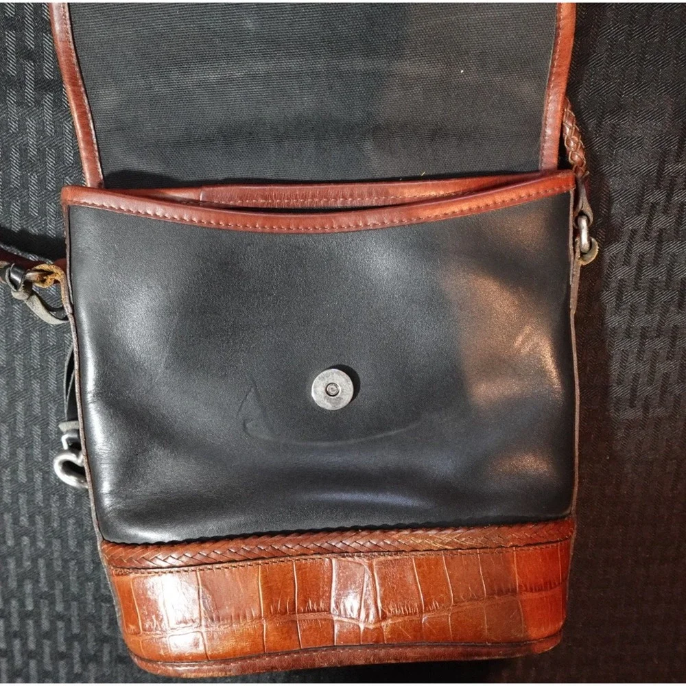 Brighton Vintage Crossbody Bag Black Brown Croc Embossed‎ Leather Heart Hardware